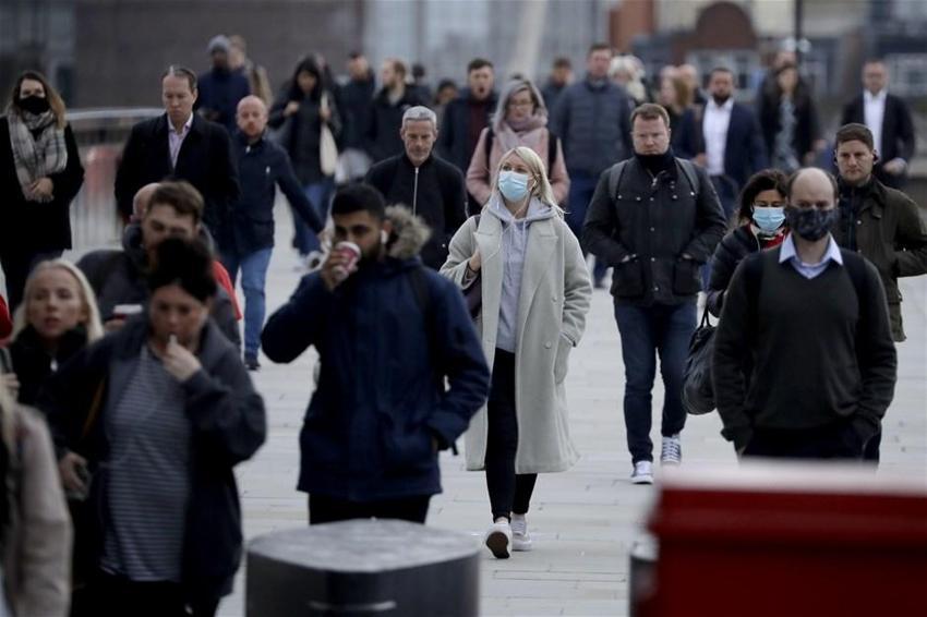 İngiltere'de yeni tedbirler açıklandı! 'Tehlikeli nokta' çaresizliği...