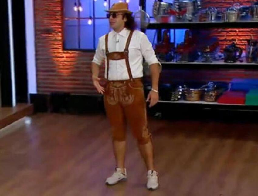 MasterChef Barbaros Yoloğlu yeni tarzıyla şaşırttı