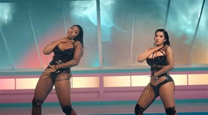 Cardi B. çıplak fotoğrafını paylaştı! 'Suçlu kimse değil...'