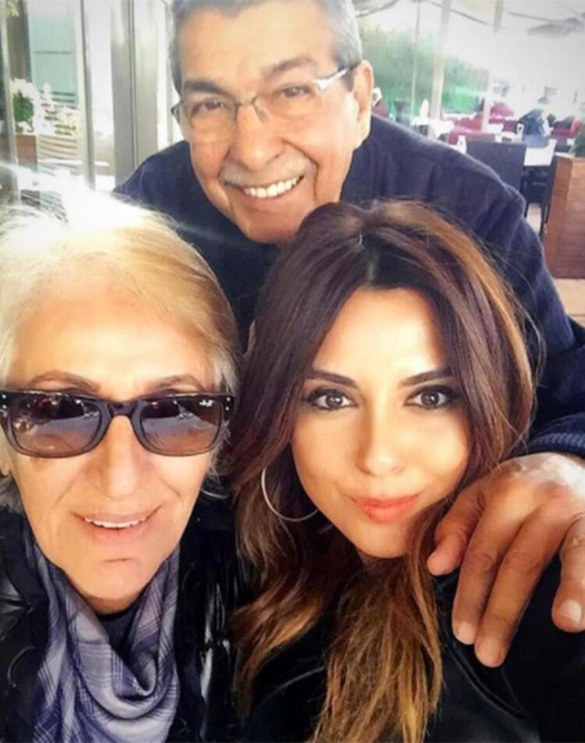 Saruhan Hünel ve Aslı Hünel'in babası korona virüs nedeniyle hayatını kaybetti