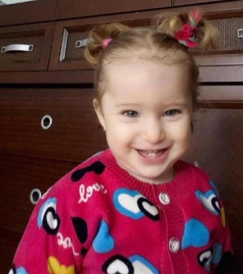 Ünlü isimlerden 'Elif Perinçek' paylaşımı: Pamuk ellerini öperim yavrum!