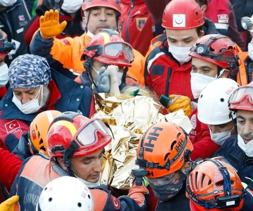 Ünlü isimlerden 'Elif Perinçek' paylaşımı: Pamuk ellerini öperim yavrum!