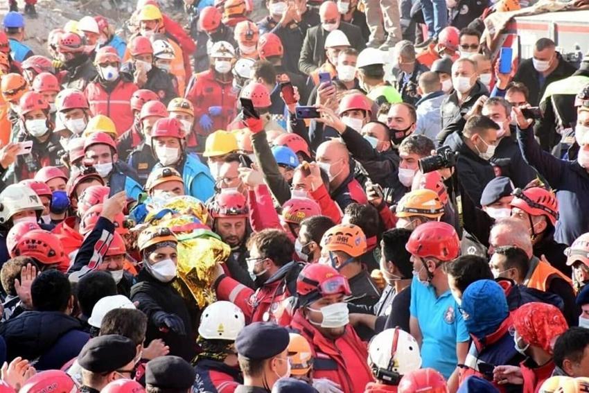 91. saatte Ayda mucizesi! 'Ağlaya ağlaya çıkardık...'