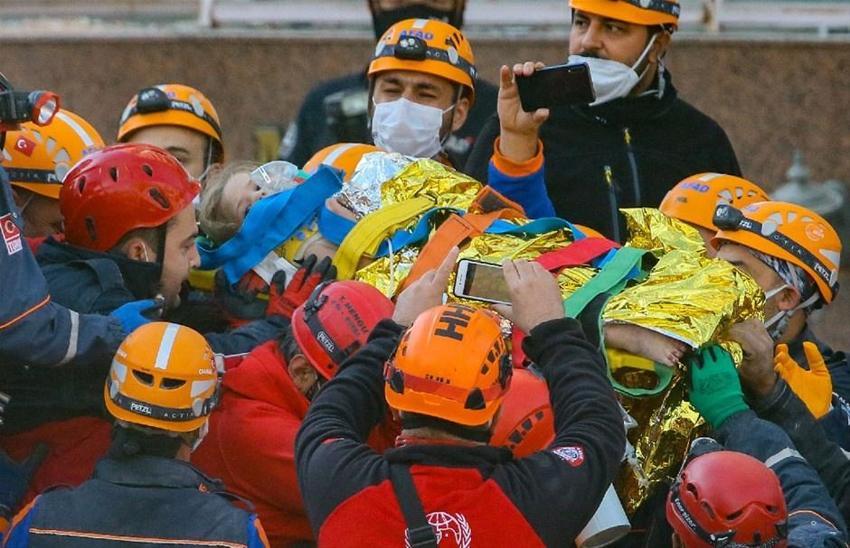 91. saatte Ayda mucizesi! 'Ağlaya ağlaya çıkardık...'