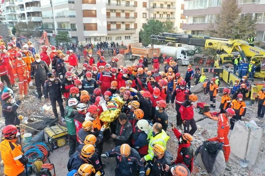 91. saatte Ayda mucizesi! 'Ağlaya ağlaya çıkardık...'