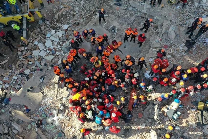 91. saatte Ayda mucizesi! 'Ağlaya ağlaya çıkardık...'
