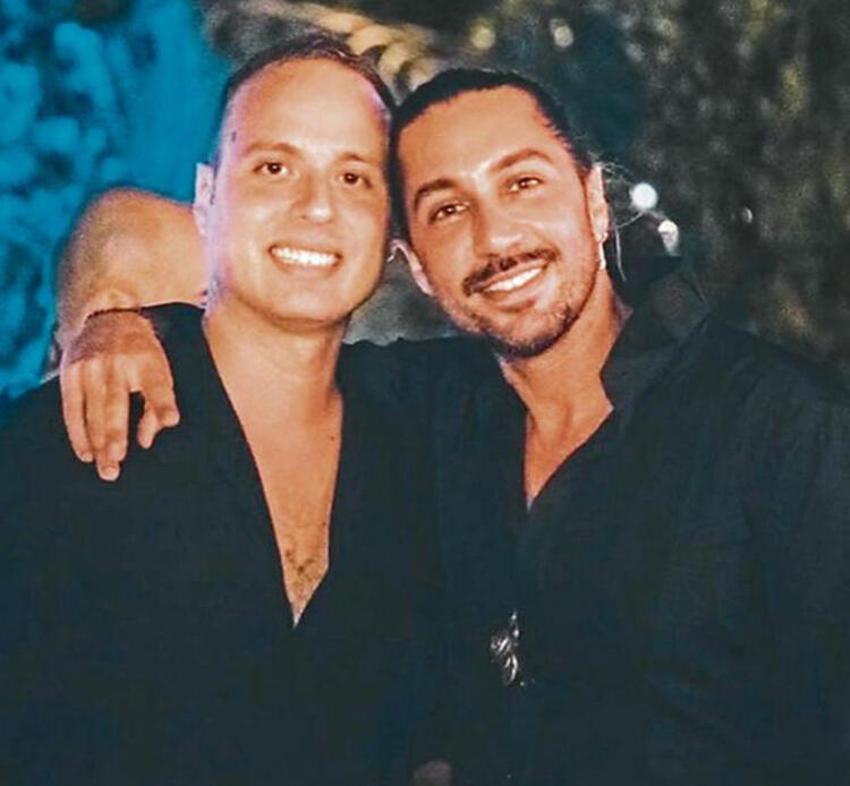 Komşular isyanda! Yine Korona partisi...