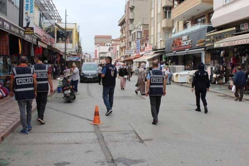 Koronavirüs yasakları peş peşe geldi! İstanbul ve Ankara'da 65 yaş üstü için sokağa çıkma kısıtlaması...
