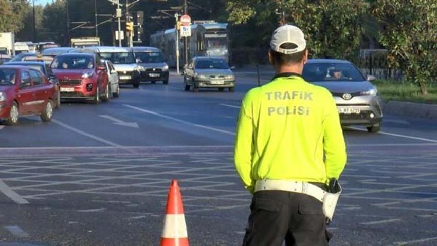 Koronavirüs yasakları peş peşe geldi! İstanbul ve Ankara'da 65 yaş üstü için sokağa çıkma kısıtlaması...