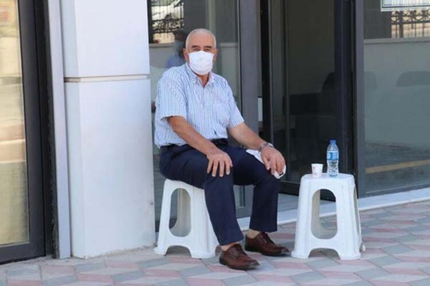 Koronavirüs yasakları peş peşe geldi! İstanbul ve Ankara'da 65 yaş üstü için sokağa çıkma kısıtlaması...