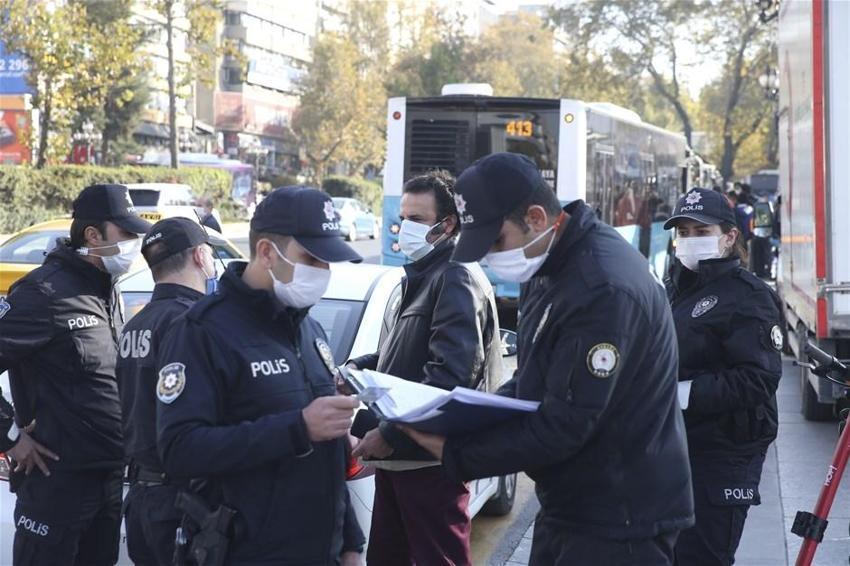 İçişleri Bakanlığı 81 ile genelge gönderdi! Sokağa çıkma yasağı saatleri, açık ve kapalı yerler...