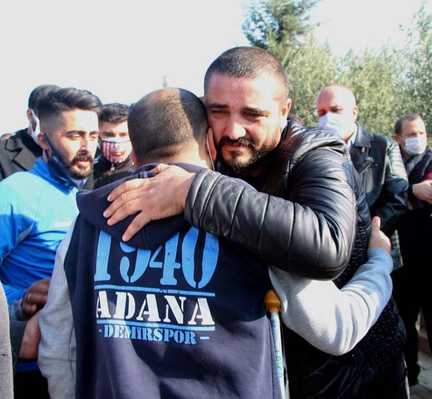 Adana'yı yasa boğan ölüm! Gözyaşları arasında toprağa verildi