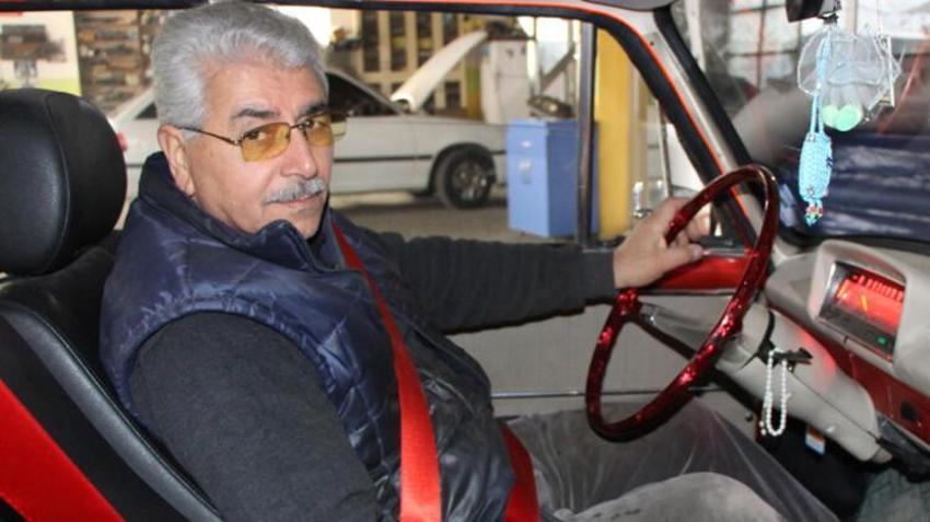 1975 model 'Murat 124' otomobilini 100 bin liraya satıyor! Cem Yılmaz bile...