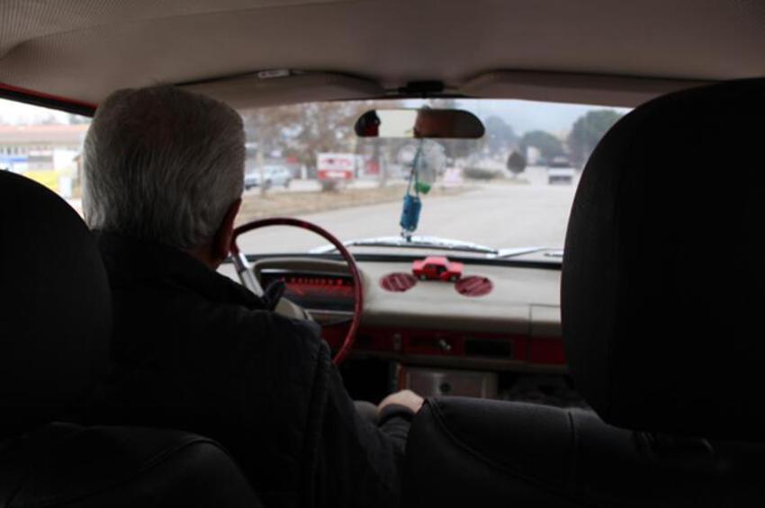 1975 model 'Murat 124' otomobilini 100 bin liraya satıyor! Cem Yılmaz bile...