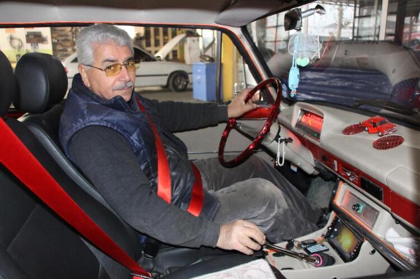 1975 model 'Murat 124' otomobilini 100 bin liraya satıyor! Cem Yılmaz bile...