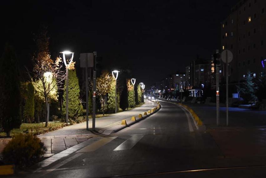 Hafta içi ve hafta sonu sokağa çıkma yasağı ile ilgili yeni karar! Yılbaşı 4 gün yasak...