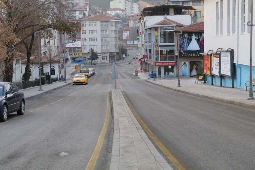 Hafta içi ve hafta sonu sokağa çıkma yasağı ile ilgili yeni karar! Yılbaşı 4 gün yasak...