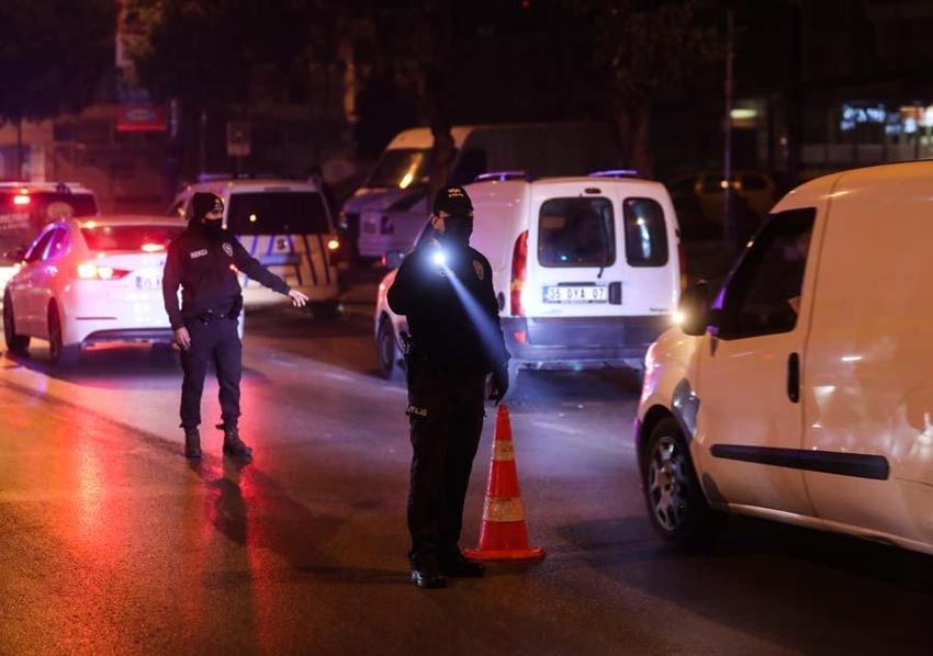 Hafta içi ve hafta sonu sokağa çıkma yasağı ile ilgili yeni karar! Yılbaşı 4 gün yasak...