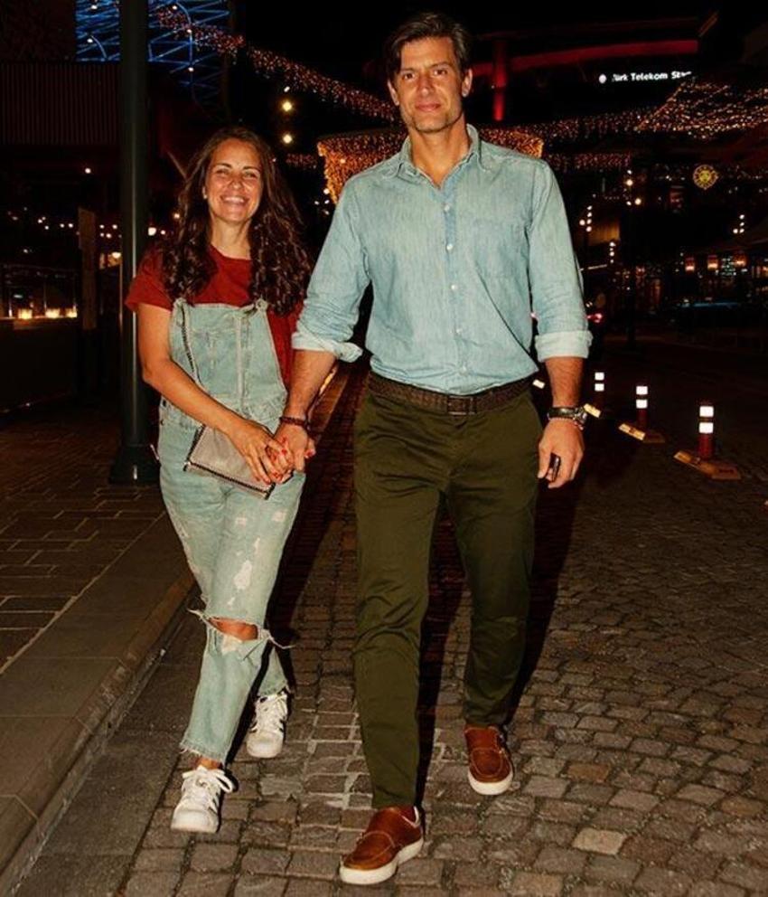 Aslı Tandoğan'dan Covid-19 açıklaması: Maalesef yakalandık!