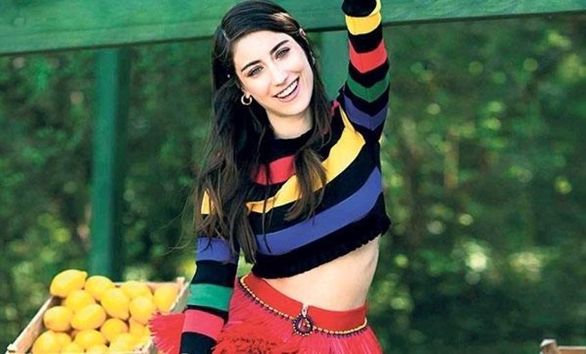 Hazal Kaya kararını verdi!