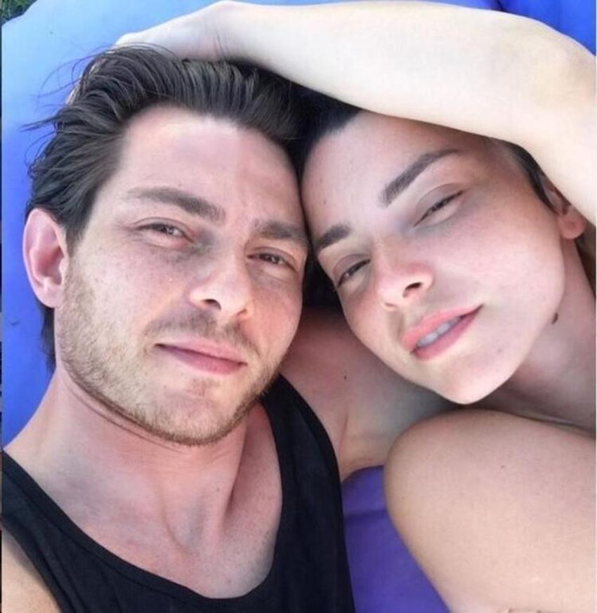 Merve Boluğur şimdi de aşk doktoru oldu!