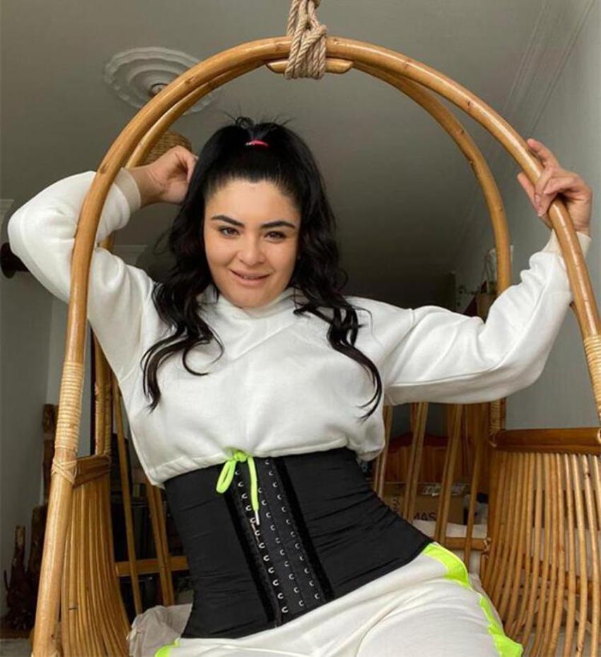 Hanife Gürdal'ın eski halinden eser kalmadı! Tarzı olay oldu...