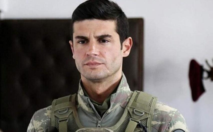 Berk Oktay hakkında şok iddia! 'Cinsiyet değiştirme operasyonu öncesi benimle ilişkiye girdi'