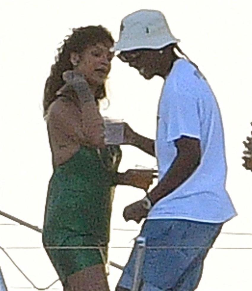Rihanna sevgilisi ASAP Rocky Barbados'ta tatilde!