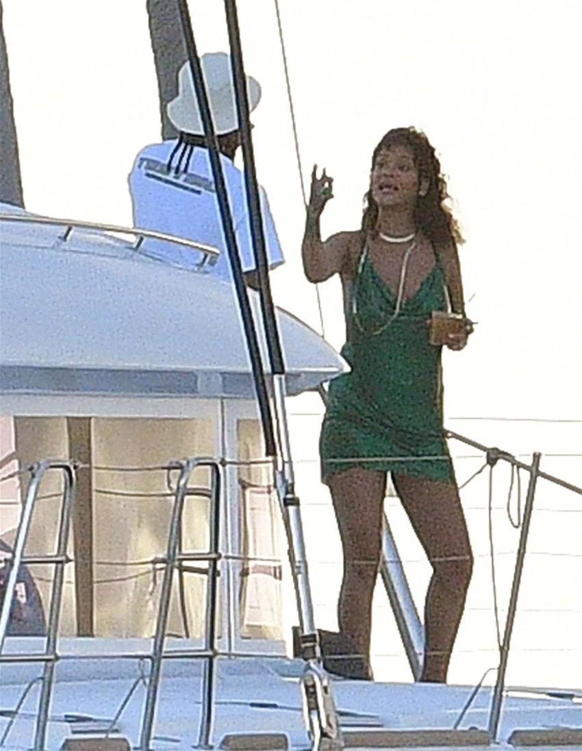 Rihanna sevgilisi ASAP Rocky Barbados'ta tatilde!
