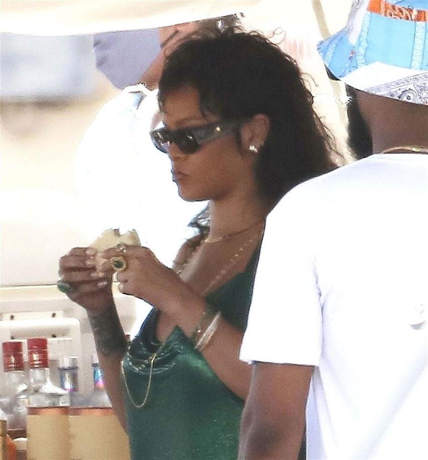 Rihanna sevgilisi ASAP Rocky Barbados'ta tatilde!