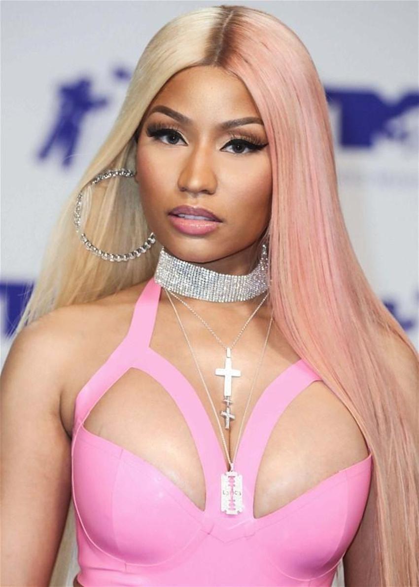 Nicki Minaj ilk kez bebeğinin yüzünü gösterdi!