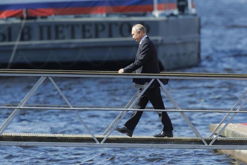 Dünya merakla bekliyordu! Ortaya çıktı! İşte Putin'in uçan hayaleti!