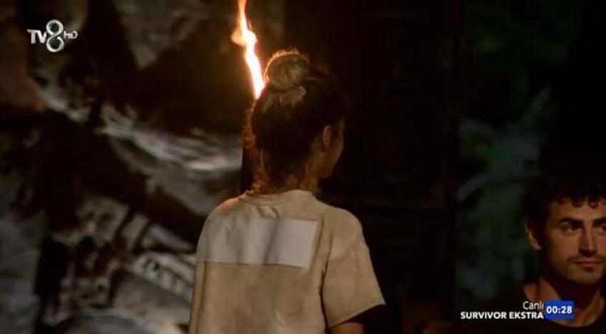 Survivor 2021'e o isim veda etti! Gözyaşlarını tutamadılar...