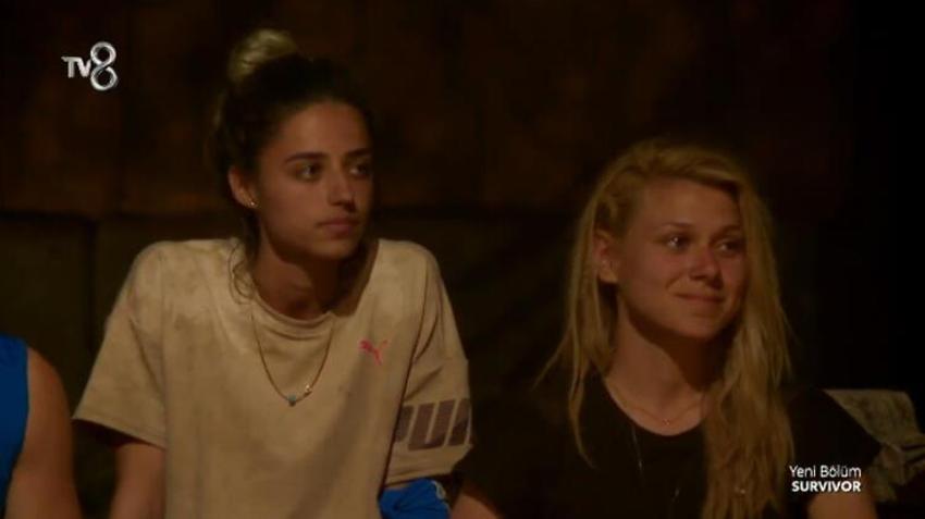 Survivor 2021'e o isim veda etti! Gözyaşlarını tutamadılar...