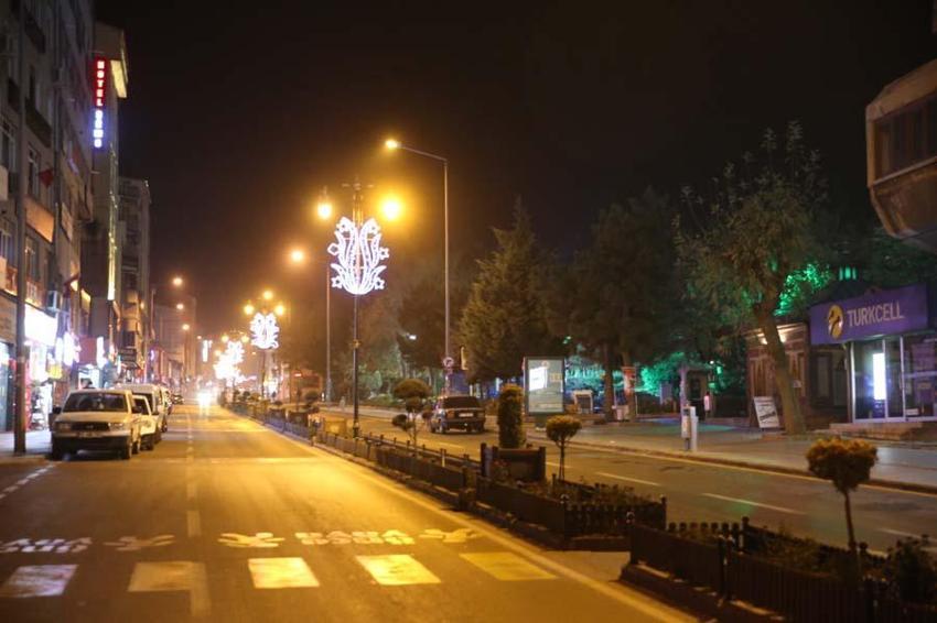 Sokağa çıkma yasağı ile ilgili yeni gelişme! 81 ile yazı gitti, onlara da izin çıktı...