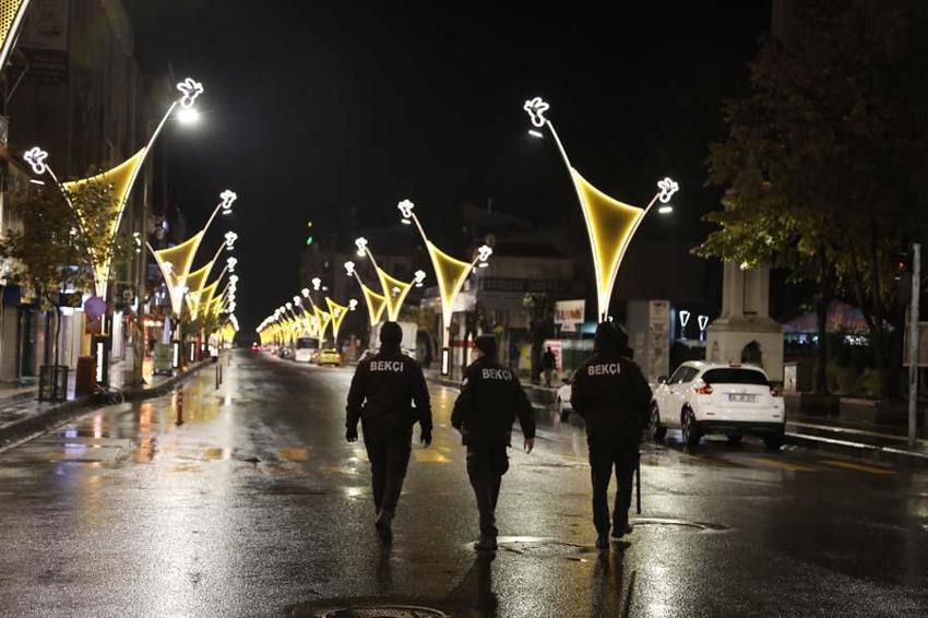 Sokağa çıkma yasağı ile ilgili yeni gelişme! 81 ile yazı gitti, onlara da izin çıktı...