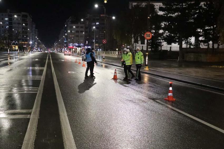 Sokağa çıkma yasağı ile ilgili yeni gelişme! 81 ile yazı gitti, onlara da izin çıktı...