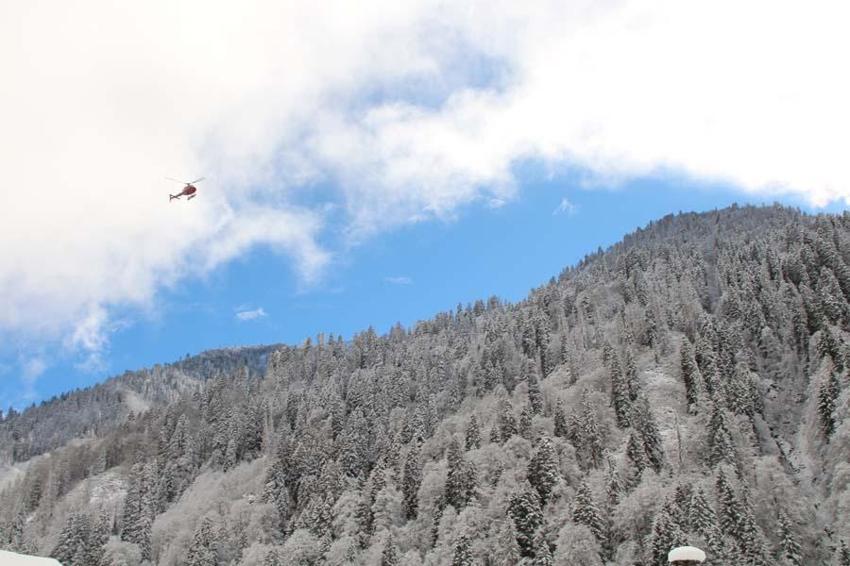 Avrupalı kayakçılar Türkiye'ye akın ettiler! Helikopterle Kaçkarlar'a...