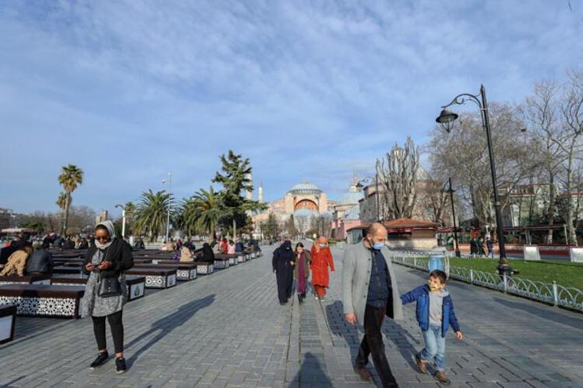 Restoran ve kafeler ne zaman açılacak? Kademeli normalleşme geliyor