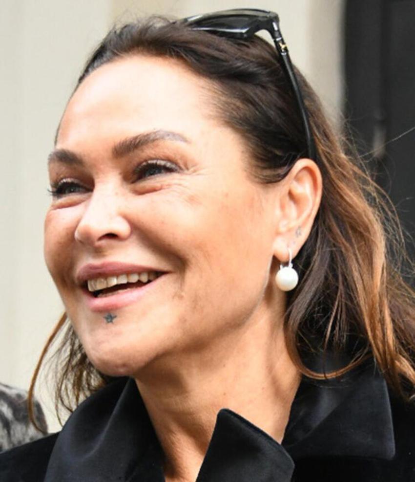 Hülya Avşar'dan rest: 'Tur bindirdim'