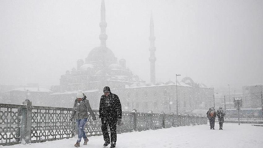 İstanbul'a kar geliyor! Tarih verildi ve ilçe ilçe açıklandı...