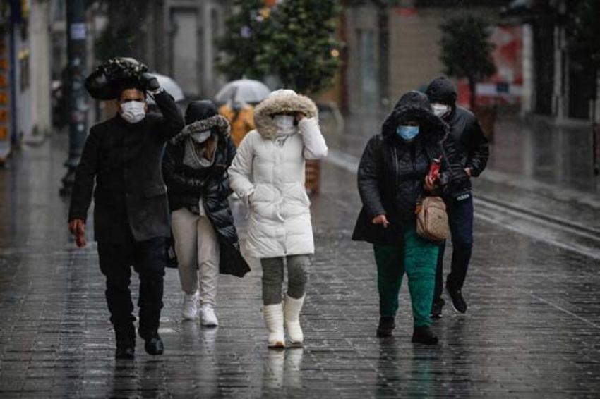 İstanbul'a kar geliyor! Tarih verildi ve ilçe ilçe açıklandı...
