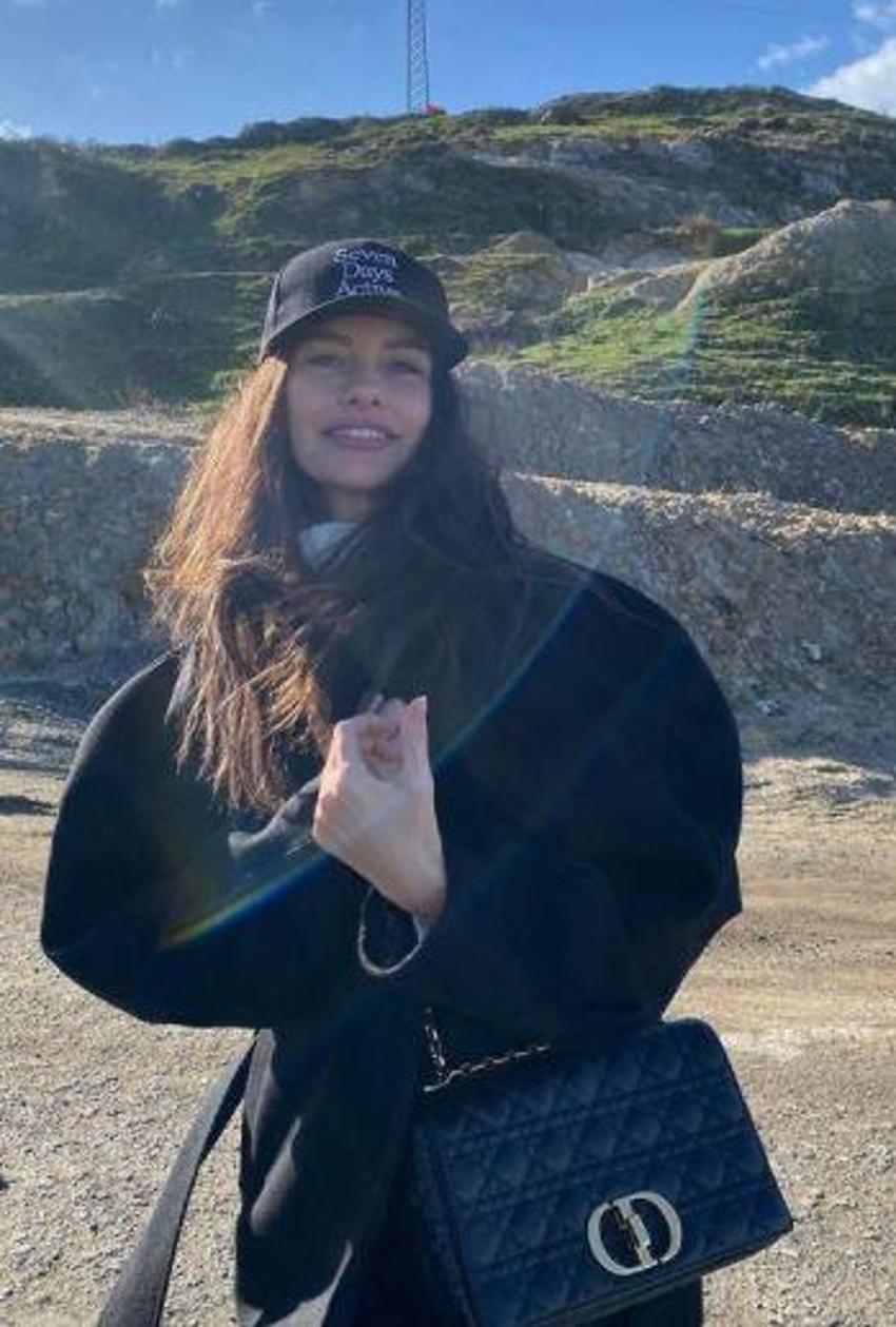 Yasemin Özilhan: Eşim bana hediye olarak topuklu ayakkabı alırdı