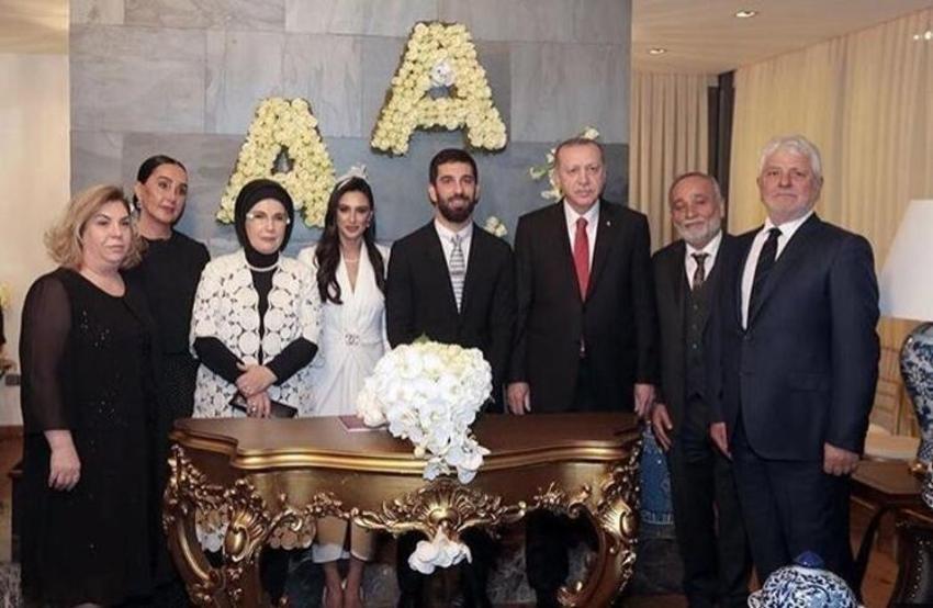Aslıhan Doğan Turan: İyi ki doğdun hayat arkadaşım!