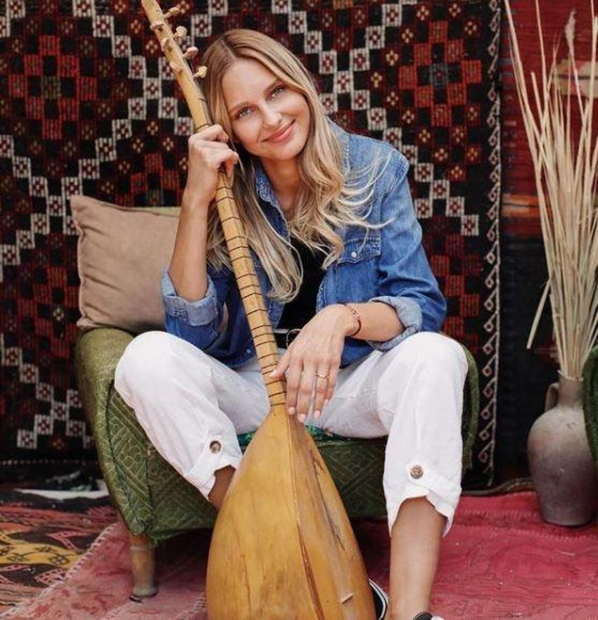 Jessica May soluğu Rize'de aldı! Misafirleri için kestane pişirdi