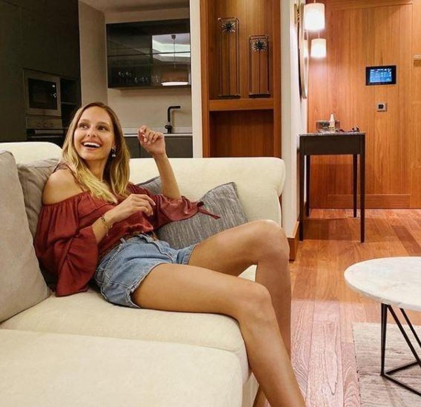 Jessica May soluğu Rize'de aldı! Misafirleri için kestane pişirdi