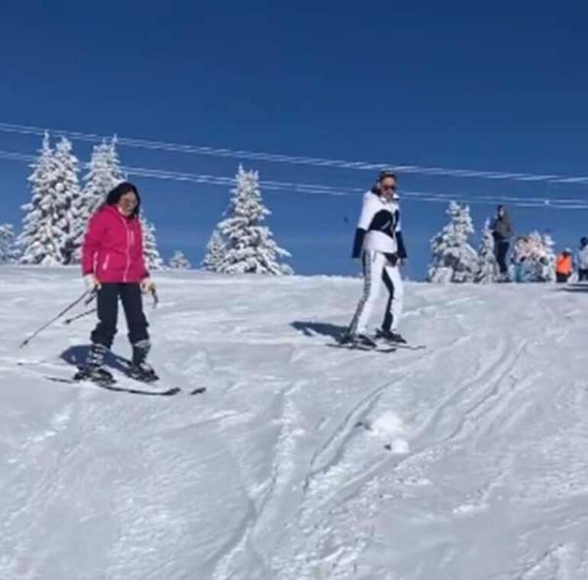 Demet Akalın ile Esra Balamir'in arası mı açıldı?