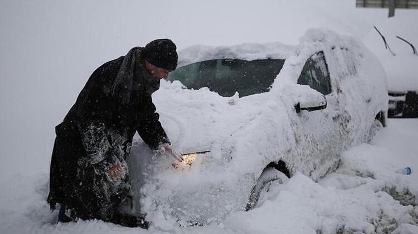 Meteoroloji'den İstanbul için peş peşe kar uyarısı! Tulpar yola çıktı...