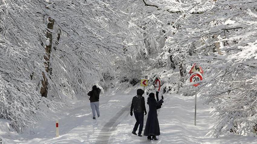 Meteoroloji'den İstanbul için peş peşe kar uyarısı! Tulpar yola çıktı...