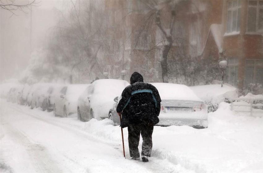 Meteoroloji'den İstanbul için peş peşe kar uyarısı! Tulpar yola çıktı...